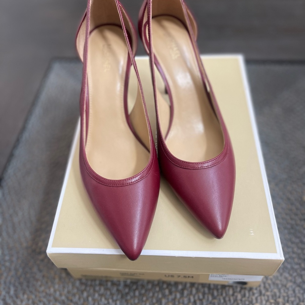 Michael Kors size 7.5 Elegant Burgundy Women's Heels